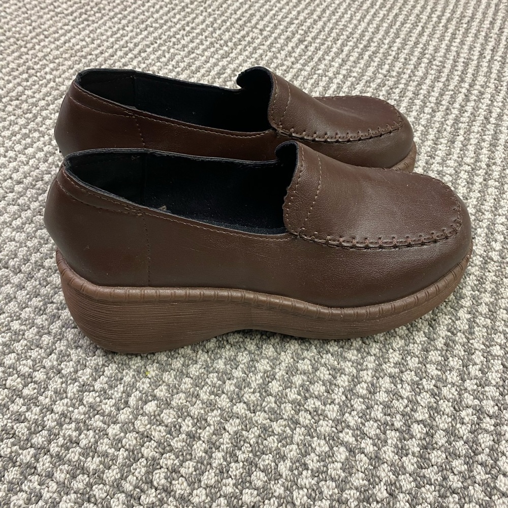 NWOT Brown Platform Slip-On Loafers